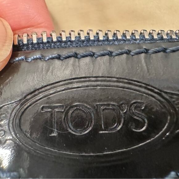 Tod's Black Patent Leather Tote Bag 15"x10.5"x5" Structured Designer Handbag - Picture 7 of 14